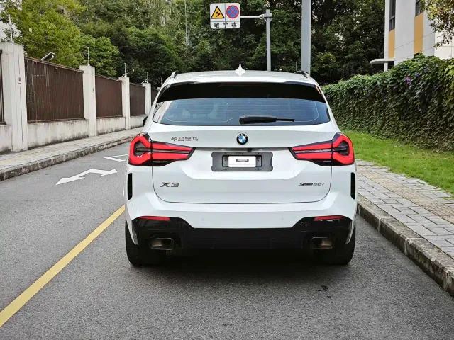 BMW X3 — Фото автомобиля 3