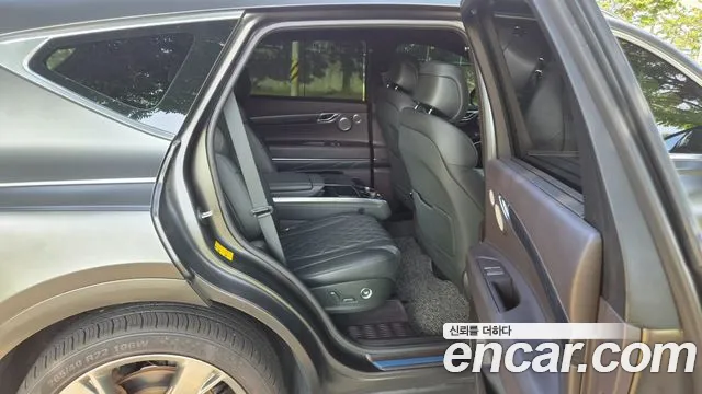 Genesis GV80 — Фото автомобиля 10