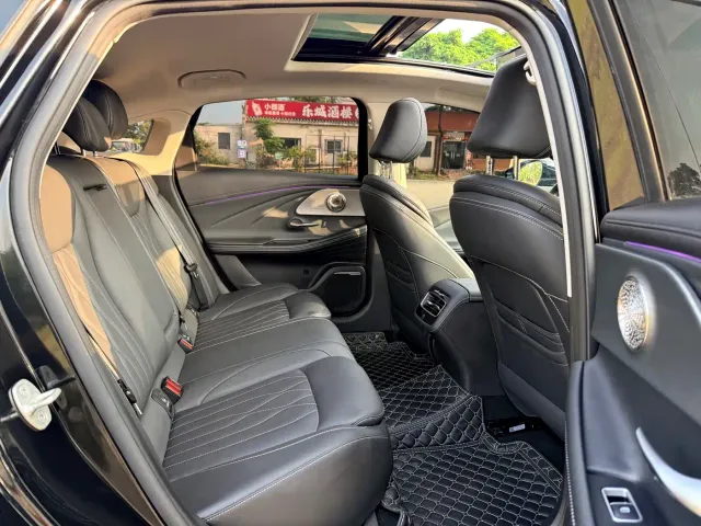 Chery Arrizo 8 — Фото автомобиля 11