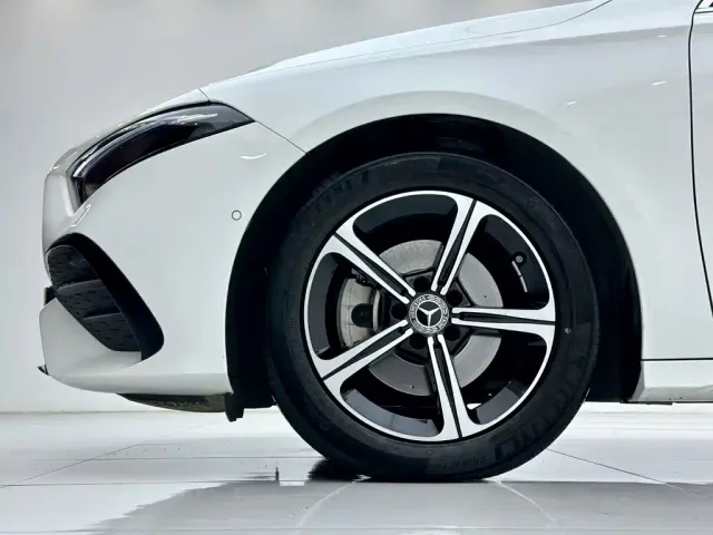 Mercedes-Benz A-Class — Фото автомобиля 10