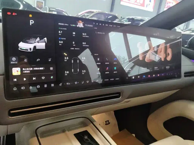 Li Auto i6 — Фото автомобиля 12