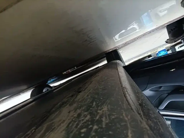 Tesla Model 3 — Фото автомобиля 21