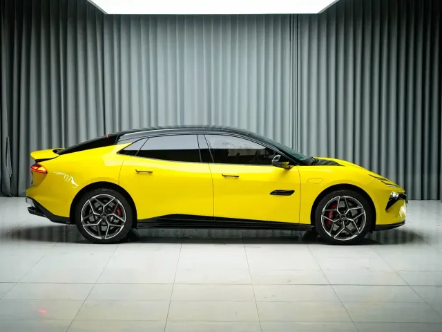 Lotus Emeya — Фото автомобиля 6