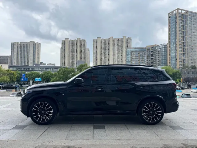 BMW X5 — Фото автомобиля 3
