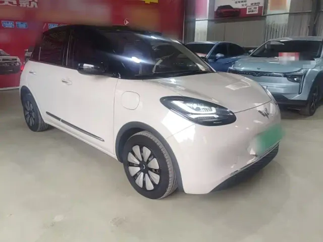 Wuling Bingo — Фото автомобиля 3