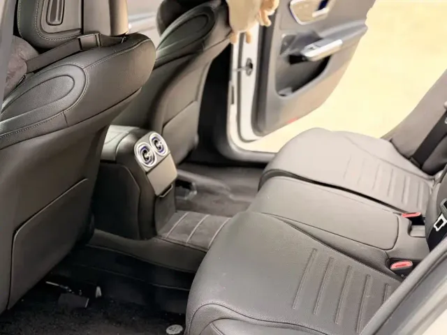 Mercedes-Benz C-Class — Фото автомобиля 8