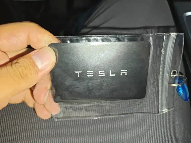 Tesla Model Y — Фото автомобиля 12