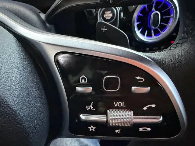 Mercedes-Benz A-Class — Фото автомобиля 14