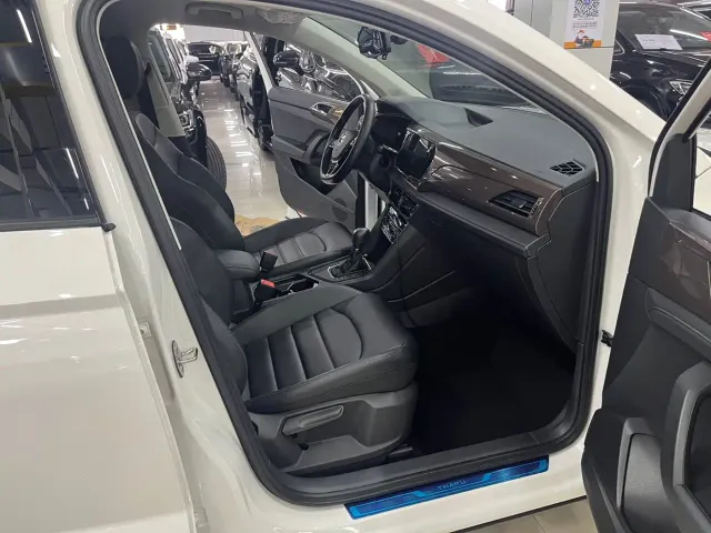 Volkswagen Tharu — Фото автомобиля 12