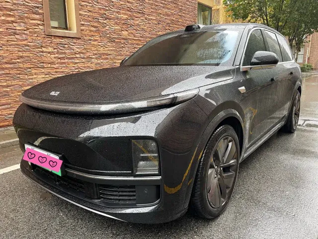 Li Auto L9 — Фото автомобиля 2