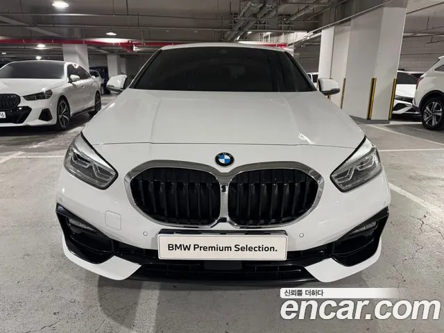 BMW 1 Series F40 — Фото автомобиля 3