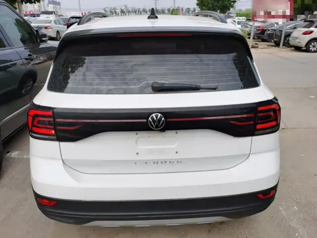 Volkswagen T-Cross — Фото автомобиля 5