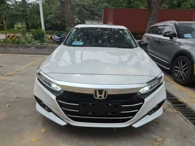 Honda Accord — Фото автомобиля 2