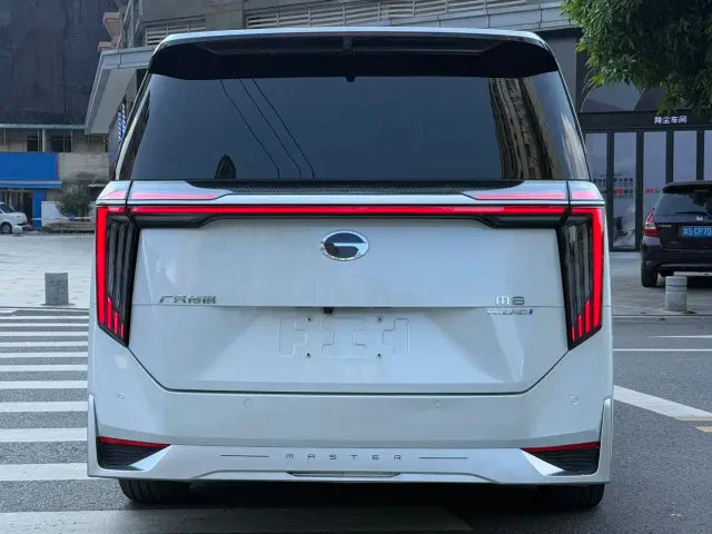 GAC Trumpchi M8 — Фото автомобиля 4