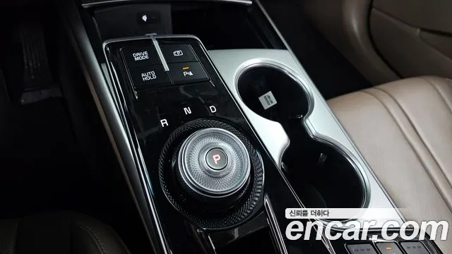 Kia K8 Hybrid — Фото автомобиля 9