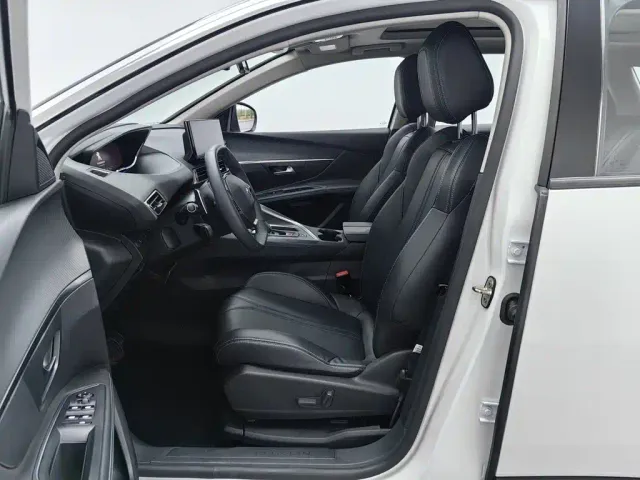 Peugeot 4008 — Фото автомобиля 10