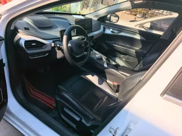 Geely Geometry Geely Geometry A 2022 Model Pro 430KM Travel Edition — Фото автомобиля 10
