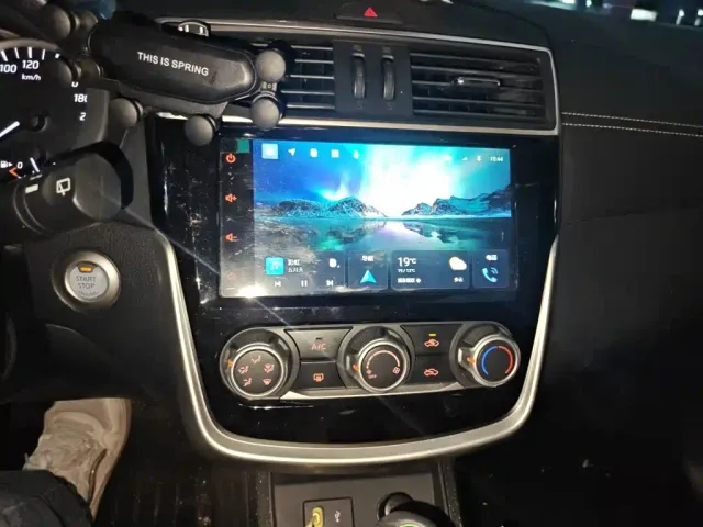 Nissan Tiida — Фото автомобиля 14