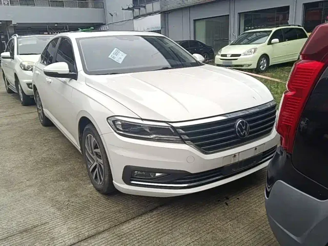 Volkswagen Lavida — Фото автомобиля 2