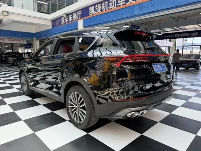 Jetour Jetour X70 PLUS 2023 1.5T DCT Self-Strengthening PRO 5-Seater — Фото автомобиля 8