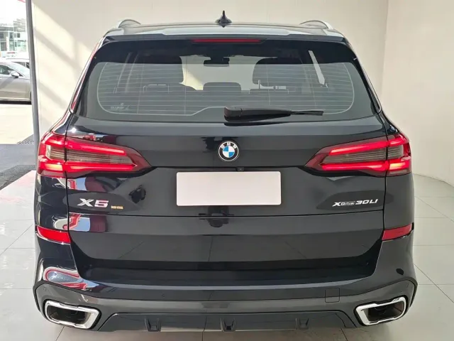BMW X5 — Фото автомобиля 22