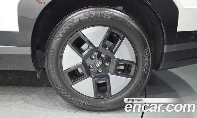 Hyundai Santa Fe MX5 — Фото автомобиля 6