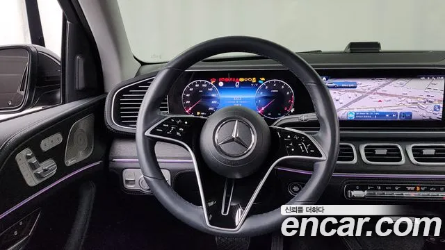 Mercedes-Benz GLE-Class — Фото автомобиля 13