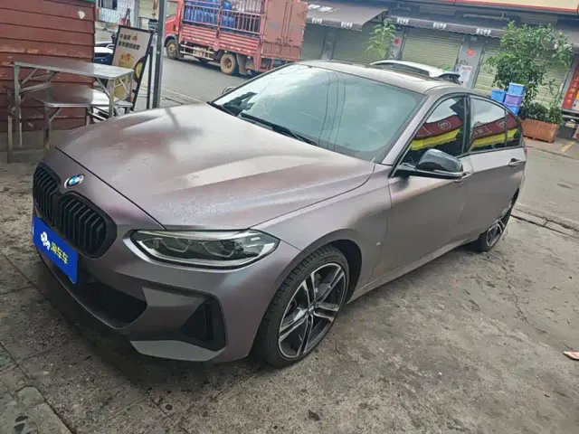 Фотография автомобиля — BMW 1 Series