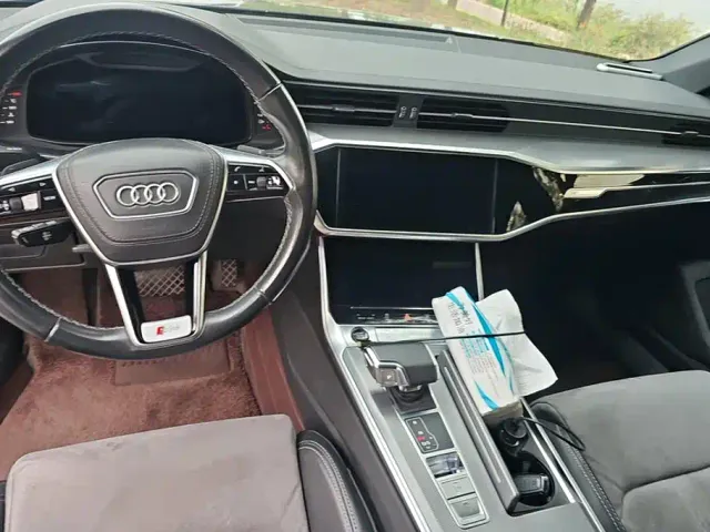 Audi A6L — Фото автомобиля 12