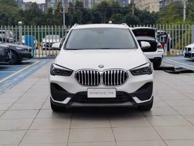 BMW X1 — Фото автомобиля 4