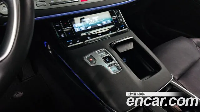 Hyundai Grandeur (New) Hybrid — Фото автомобиля 9