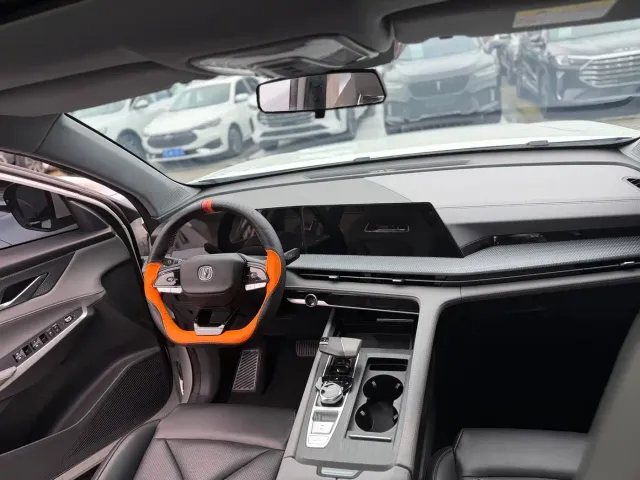 Changan CS75 Plus — Фото автомобиля 12