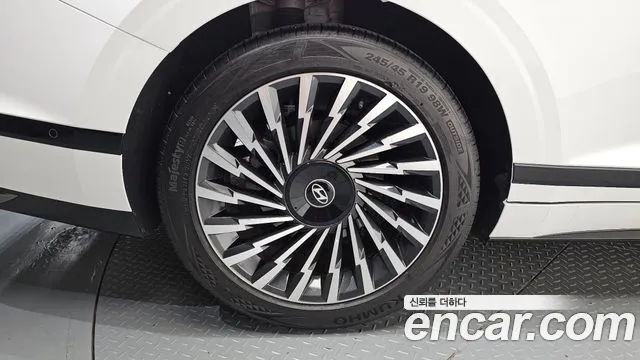 Hyundai Grandeur GN7 — Фото автомобиля 5