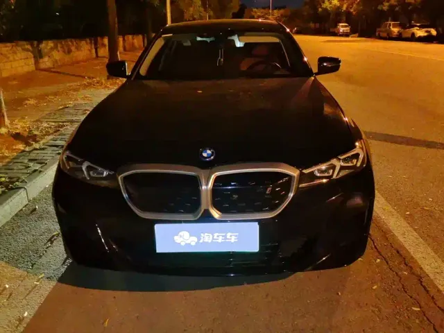 BMW i3 — Фото автомобиля 2