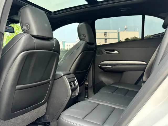Cadillac XT4 — Фото автомобиля 11