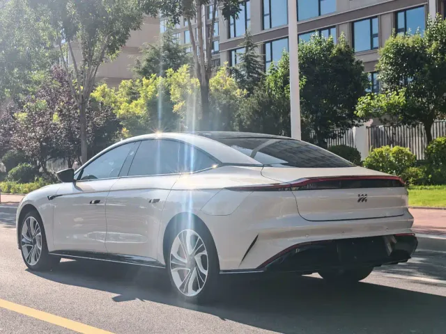 IM Motors L7 — Фото автомобиля 4