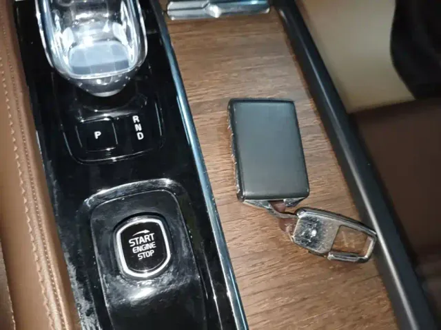 Volvo S90 — Фото автомобиля 8