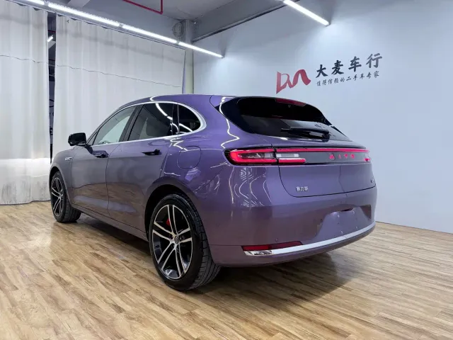 Aito M5 — Фото автомобиля 7