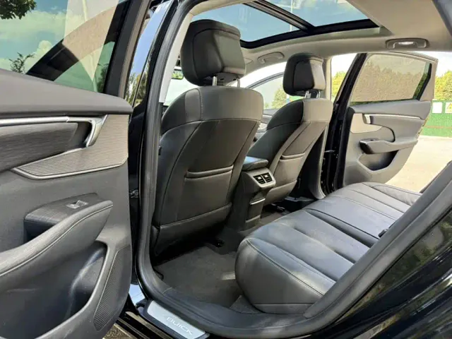 Buick LaCrosse 2023 28T Premium Edition — Фото автомобиля 19