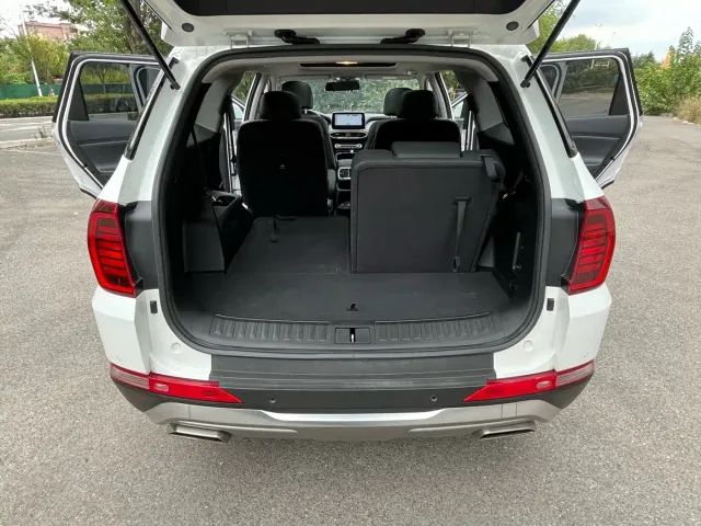Hyundai Santa Fe — Фото автомобиля 21