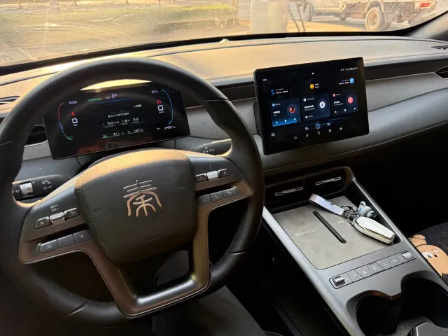 BYD Qin PLUS — Фото автомобиля 12