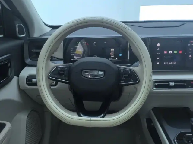 Geely ICON — Фото автомобиля 15