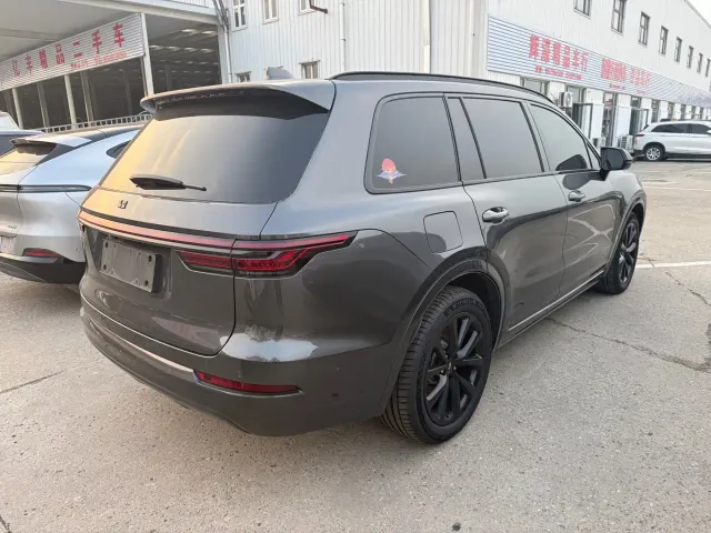 Li Auto ONE — Фото автомобиля 4
