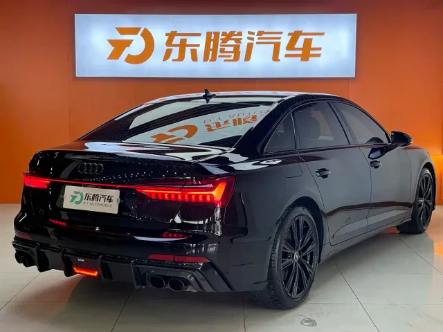 Audi Audi A6L 2022 55 TFSI quattro Premium Dynamic — Фото автомобиля 5