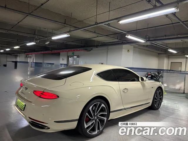 Bentley Continental — Фото автомобиля 4
