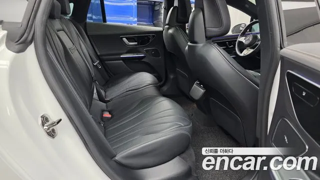 Mercedes-Benz EQE V295 — Фото автомобиля 17