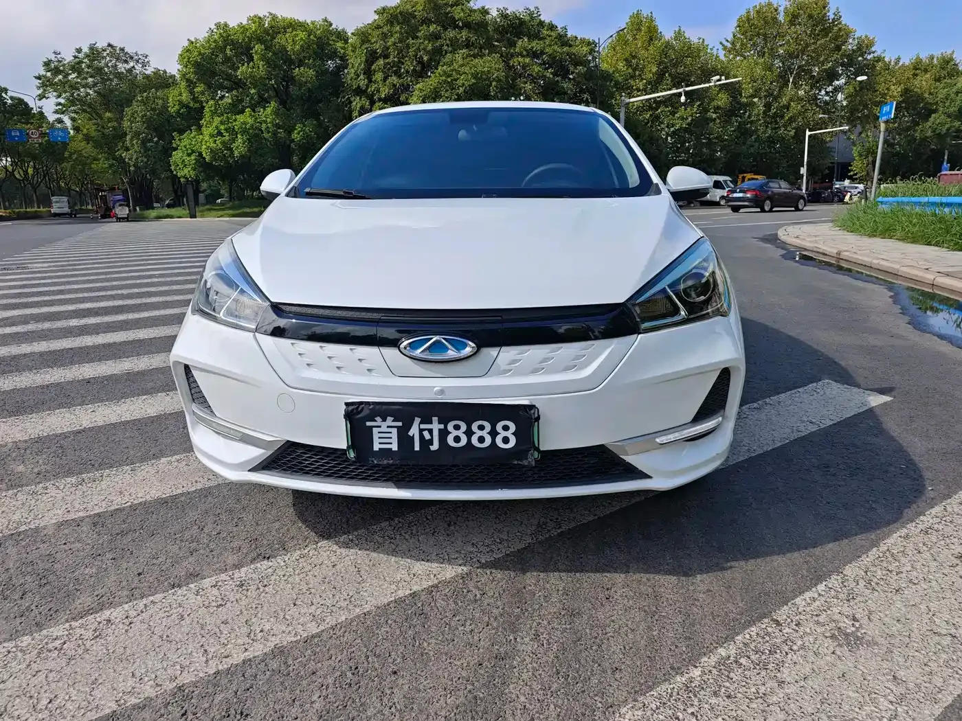Chery New Energy Arrizo e 2022 Travel Edition — Фото автомобиля 2