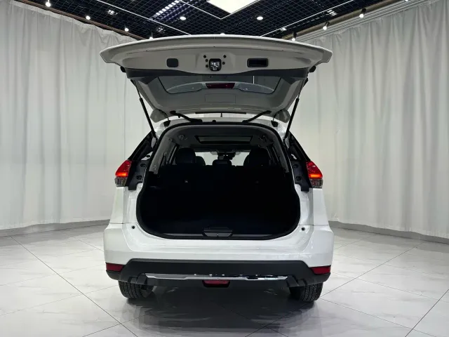 Nissan X-Trail — Фото автомобиля 17