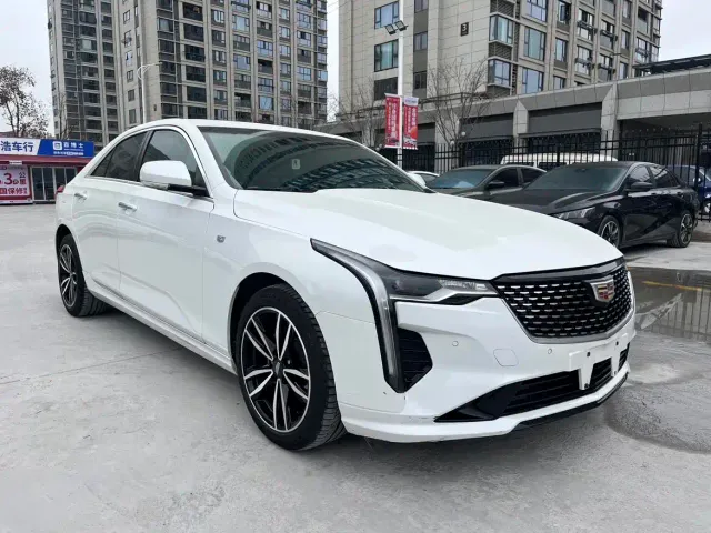 Cadillac CT4 — Фото автомобиля 4