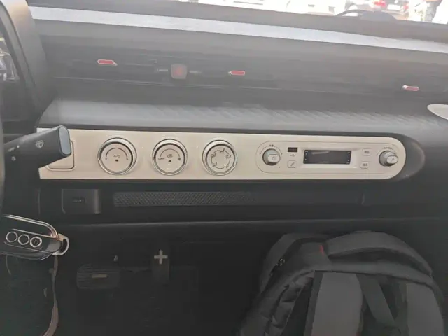 Wuling Hongguang Mini EV — Фото автомобиля 12